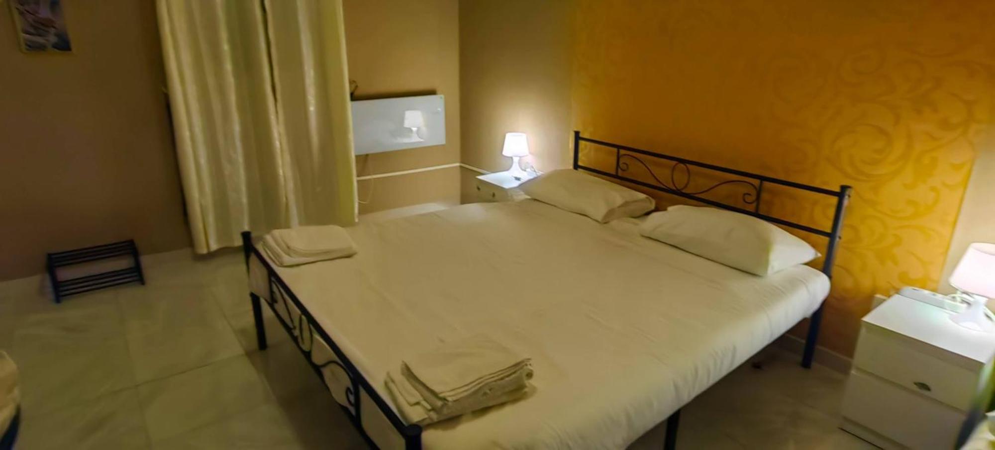 Gara Holiday Home- Bologna Airport Suite エクステリア 写真